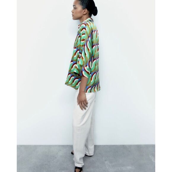 NWOT Zara Blogger’s Favorite Satin Effect Geometric Print Oversized Shirt, Small - Picture 3 of 16